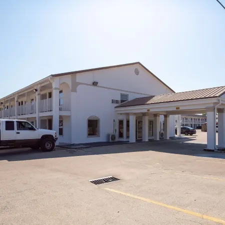 Motel 6 Bryan, TX - University Area