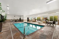 Comfort Suites Kansas City-Liberty Hotels in Chouteau Township