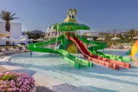 Sol Marina Beach Crete فنادق في Kato Gouves