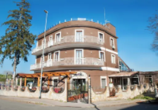 โรงแรม รีเอสโก