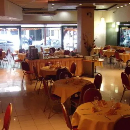 Hotel Cordon Del Plata Отели рядом с достопримечательностью «Museo Fundacional»