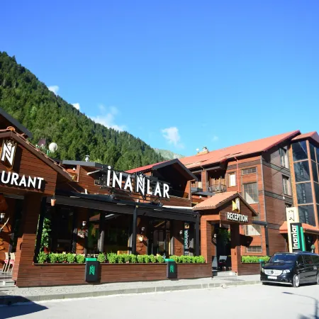 Inanlar Deluxe Hotel & Bungalow