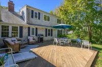 Private Outdoor Area and Close to Beach - Spacious and Inviting