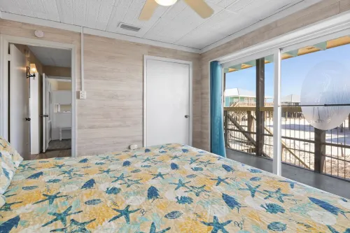 Beachfront 4 Bedroom Home On Dauphin Island For 12