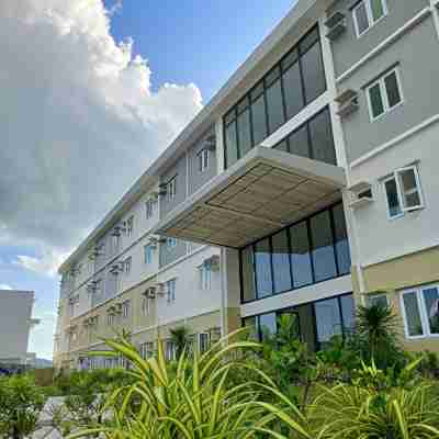 Twin Hearts Residences 1 Hotel Exterior
