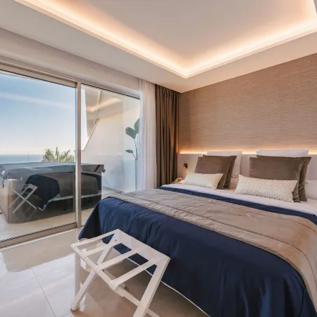 Grand Horizon Luxury Boutique Apartments