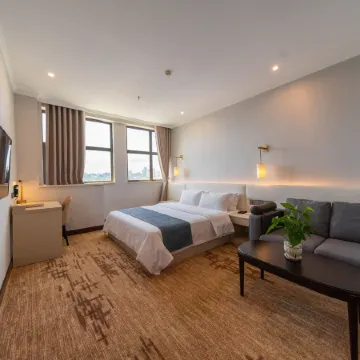 Legend Hotel and Resort Отели рядом с достопримечательностью «Пляж Очутель»