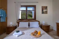 Oniropetra Luxury Suites - Mountain view