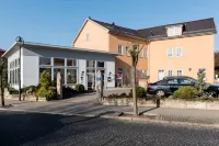 韋登米勒旅館 Claes Park附近的飯店