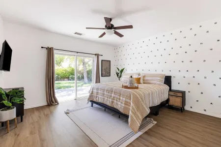 Sunny Palms by AvantStay Near Empire Polo Club