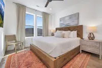 Luxury 6 Bed Heated Private Pool, Hot Tub, Game Room, near Zions on Golf Course