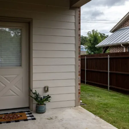 Lakefront Home – World Cup Fun!