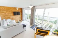 Watersedge Retreat Lake District views Pet friendly Hotels in Milnthorpe