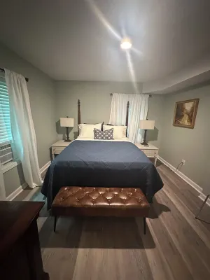 University Creek is a one bedroom apt. 3.5 miles from UNC on a small creek.