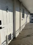 Centrally Located Cozy 2 Bedroom Apartment