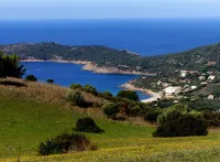 Large air-conditioned apartment on a private estate.  Exceptional panorama. Hotels in Cargese