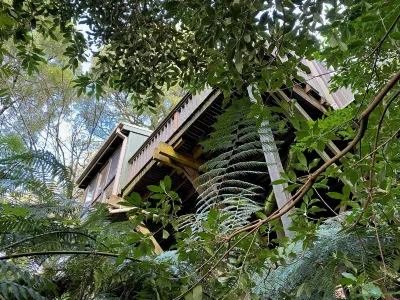Sassafras Treehouse in The Dandenong Ranges, Victoria