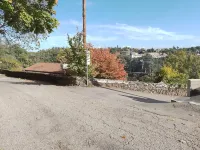 The Chalet du Parc in a quiet, green setting. Hotels in Annonay