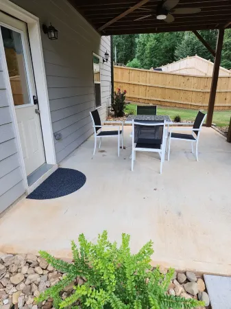 A luxurious getaway in beautiful Buford.