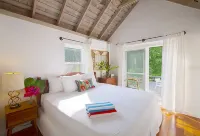 1BR 1BA Garden Cottage on Private Estate w/Pool!