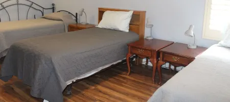 Beautiful Home w/Bdrm on main level, Mountain View & close to Air Force Academy