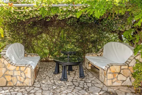 Odyssey's Palace - Escape in Mythical Ithaca Hotels in Ithaka