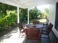 Lyas Holiday Home - 20 metres from a stunning beach