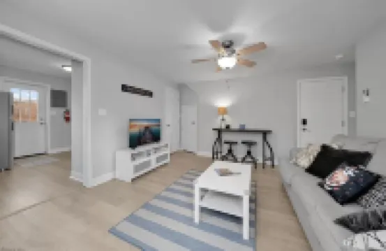 Great condo 2.5 blocks from the boardwalk very clean with upgraded appliances