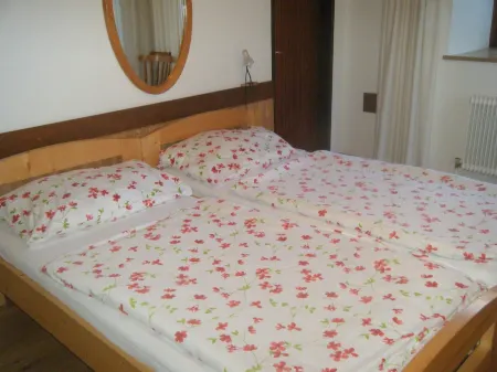 Cosy Apartment In The Center Of Krimml, A Stroll Away From Krimml Waterfalls Отели рядом с достопримечательностью «Wasserwelten Krimml»