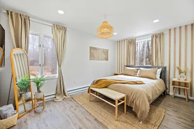 Peaceful & Cozy Lake Naomi Getaway ~ Pocono Pines ~ Kalahari Resort Kalahari Waterpark Resort Convention Center附近的飯店