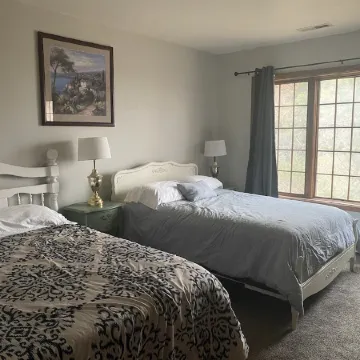 E Bountiful 3Br 2Bath<br>Great view  good parking close to public transport