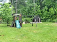 Secluded & spacious home on 5 private acres nr Lake George and Saratoga Springs