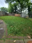 Dwell Well House- Upscale 2 BR/2 BA house downtown w/private fenced yard