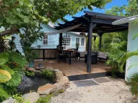 Tropical Paradise - boutique house and cottage with outdoor entertainment deck