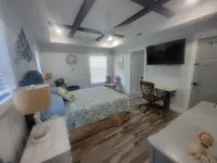 Edgewater "The Landing" Coastal 3 bedroom Duplex. Private beach, Relax and enjoy