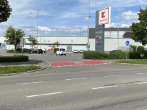 Ferienwohnung mit Terrasse Hotels in Metzingen