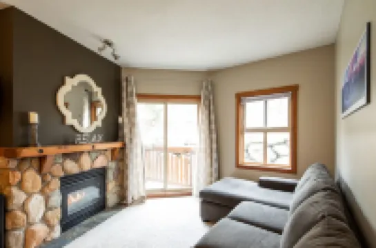 Ski in, Ski out Fireside Retreat