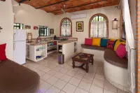 Villa Isabella Getaway- tranquil, peaceful Sayulita casita