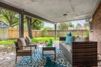 Family-Friendly Home Near Great Southwest Equestrian Center – Horse Show Special Hotels near Fry Road Retail Center