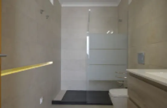 New villa very close to the beach, complete