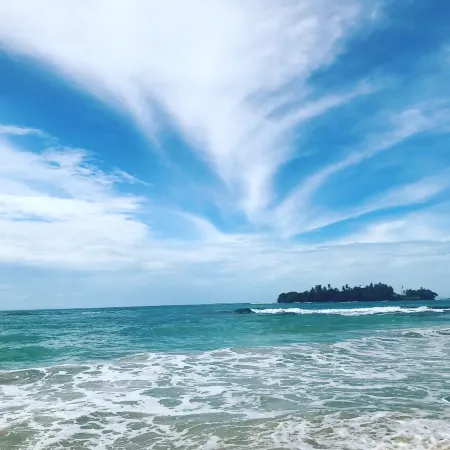 Private Oceanfront 4 Bedroom Villa -Pool & on Beach