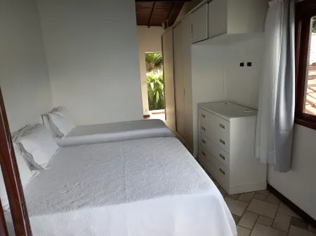 Wonderful house by the water in Angra dos Reis.