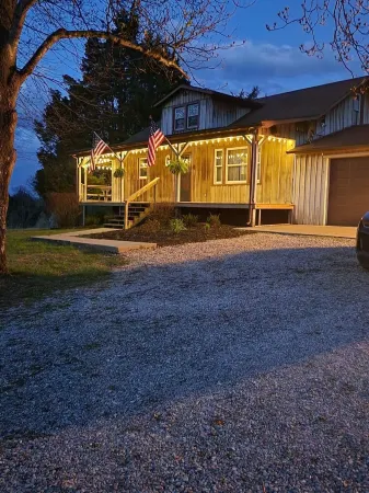 Relaxing retreat within miles from various activities