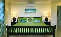 Cozy One Bedroom - White Sands Beach Condos