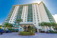 Apartment Ocean View Steps Away from the Beach in Sunny Isles Miami Luxury