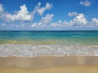 Rustic Cottage - A/C, Parking, Pool & Beach Access Hotels in Runaway Bay