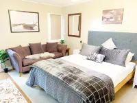 An Amazing Space in the heart of Russell