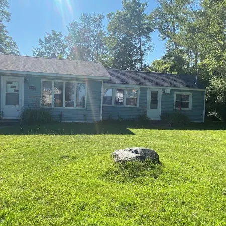 Pet friendly Sandy Beach Access Oasis.