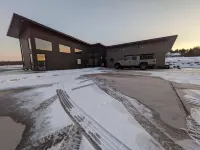 Modern luxury ski/golf paradise! 36 hole adjacent, 5 miles to skiing, 21ft spa!