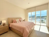 2-bedroom apartment at Marina Village โรงแรมใน